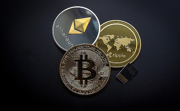 XRP价格警报：关键支撑位岌岌可危，市场情绪转向悲观