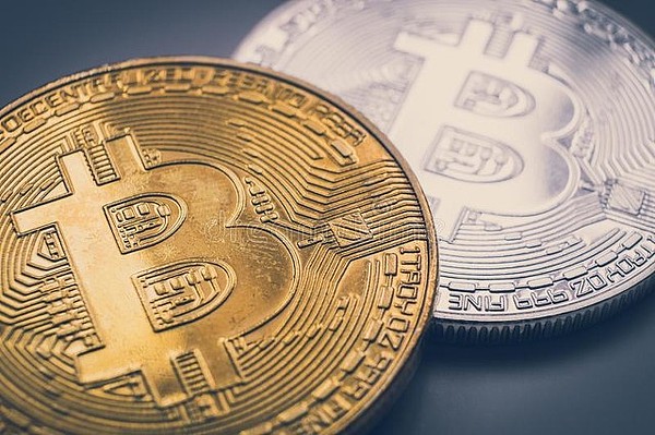 当传统金融遇上区块链：贝莱德ETF代币化背后的机遇与挑战