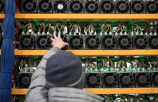 OpenAI权力游戏：一场科技界的冰与火之歌