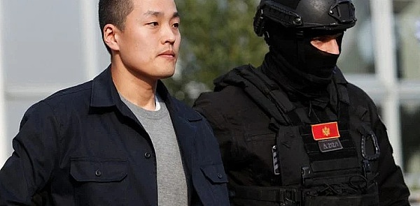 市场狂欢背后的隐忧：散户乐观情绪与经济基本面严重脱节
