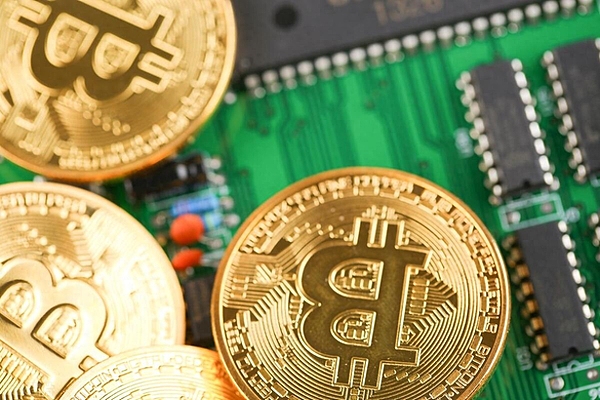 比特币正在走出独立行情？与传统资产渐行渐远的真相
