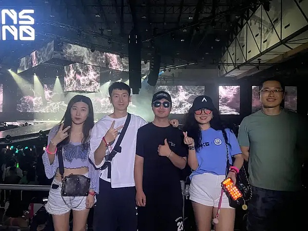 周五加密市场观察：比特币和以太坊的震荡博弈